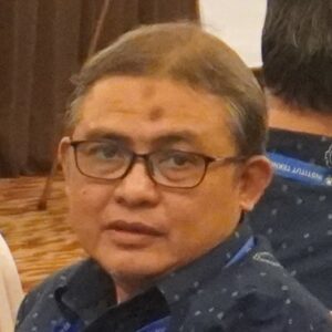 suminar pratapa dosen Departemen Fisika FSAD ITS Surabaya