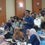 mahasiswa departemen fisika FSAD ITS Surabaya