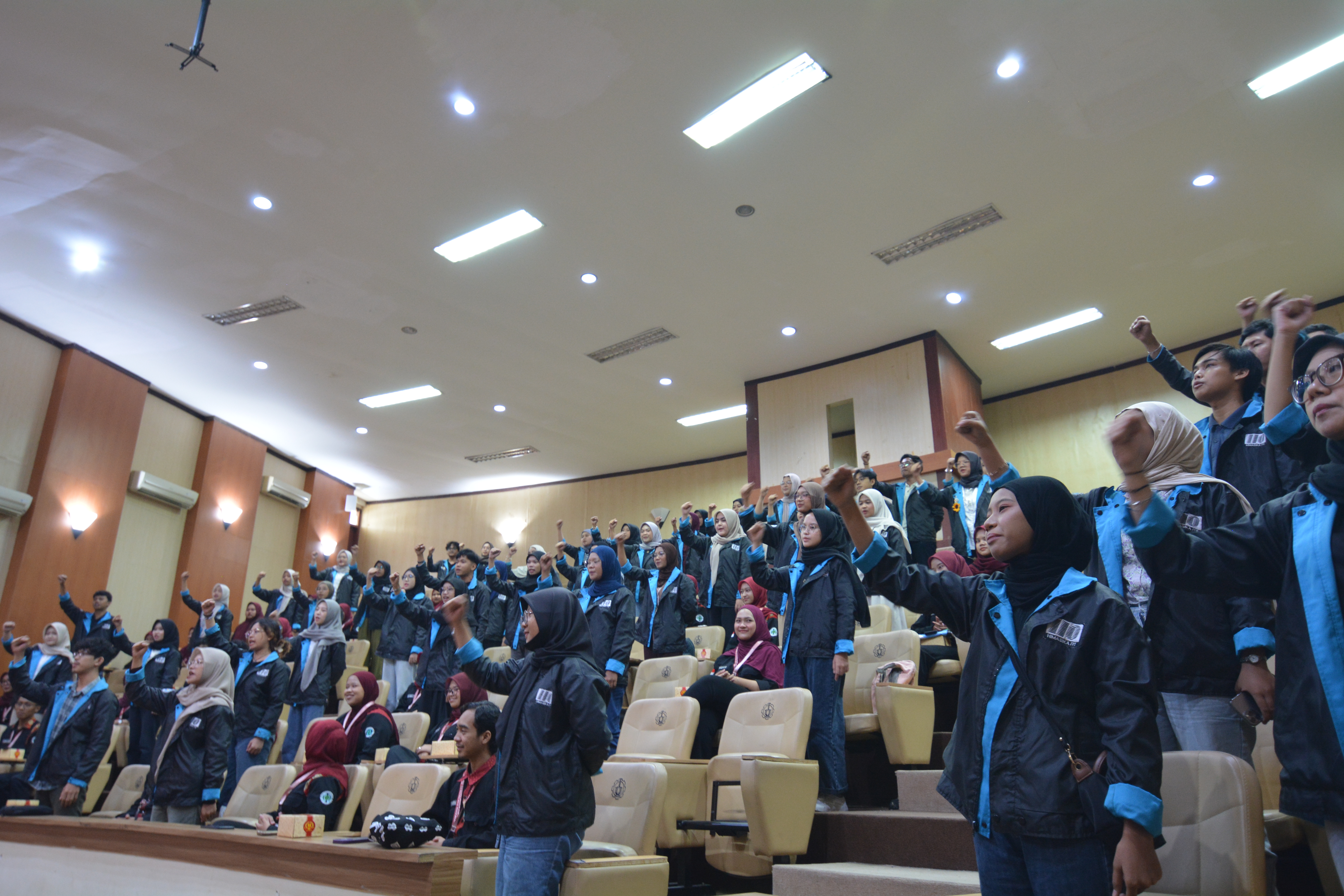 himasika Departemen Fisika FSAD ITS Surabaya