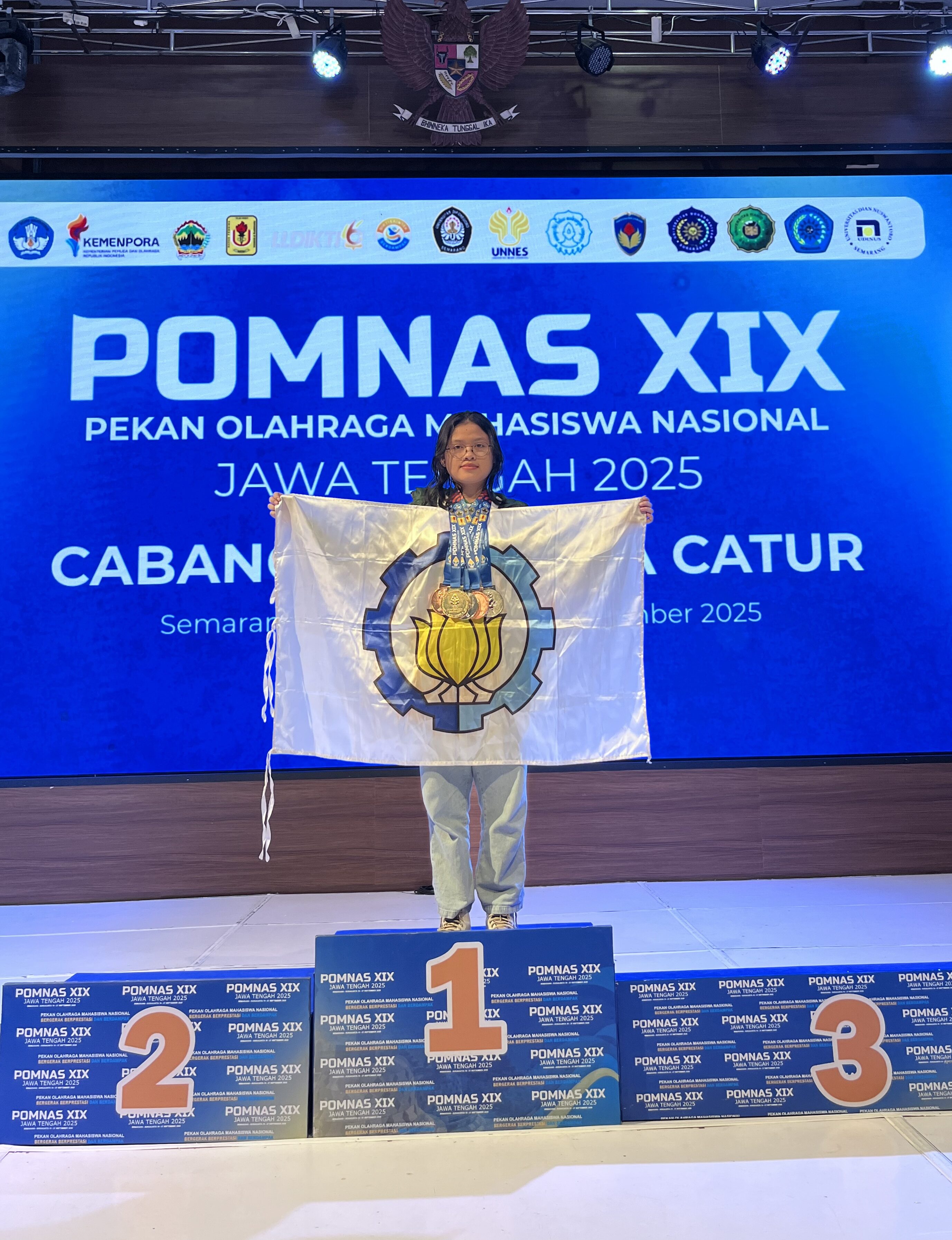 Salwa Nadia Maharani, delegasi ITS cabang catur dengan lima medali POMNAS 2025