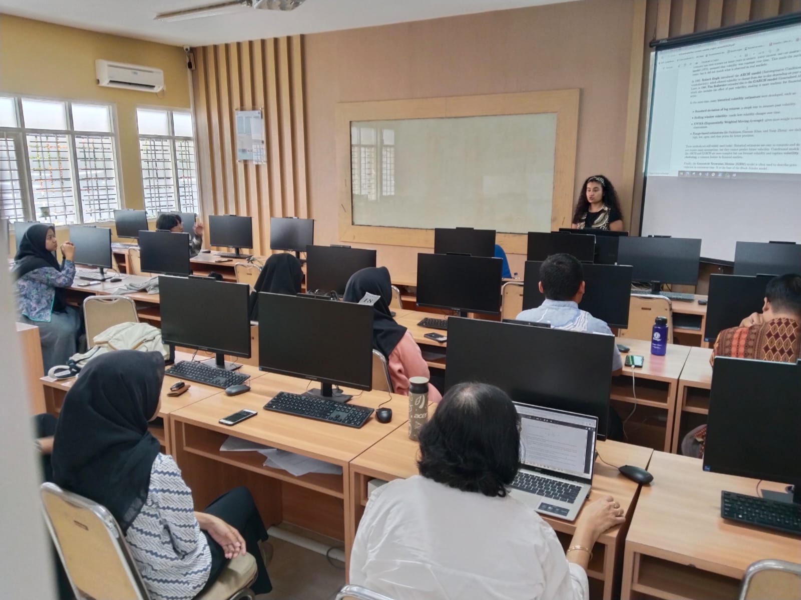 Non-Constant Volatility Modelling Using Time Series