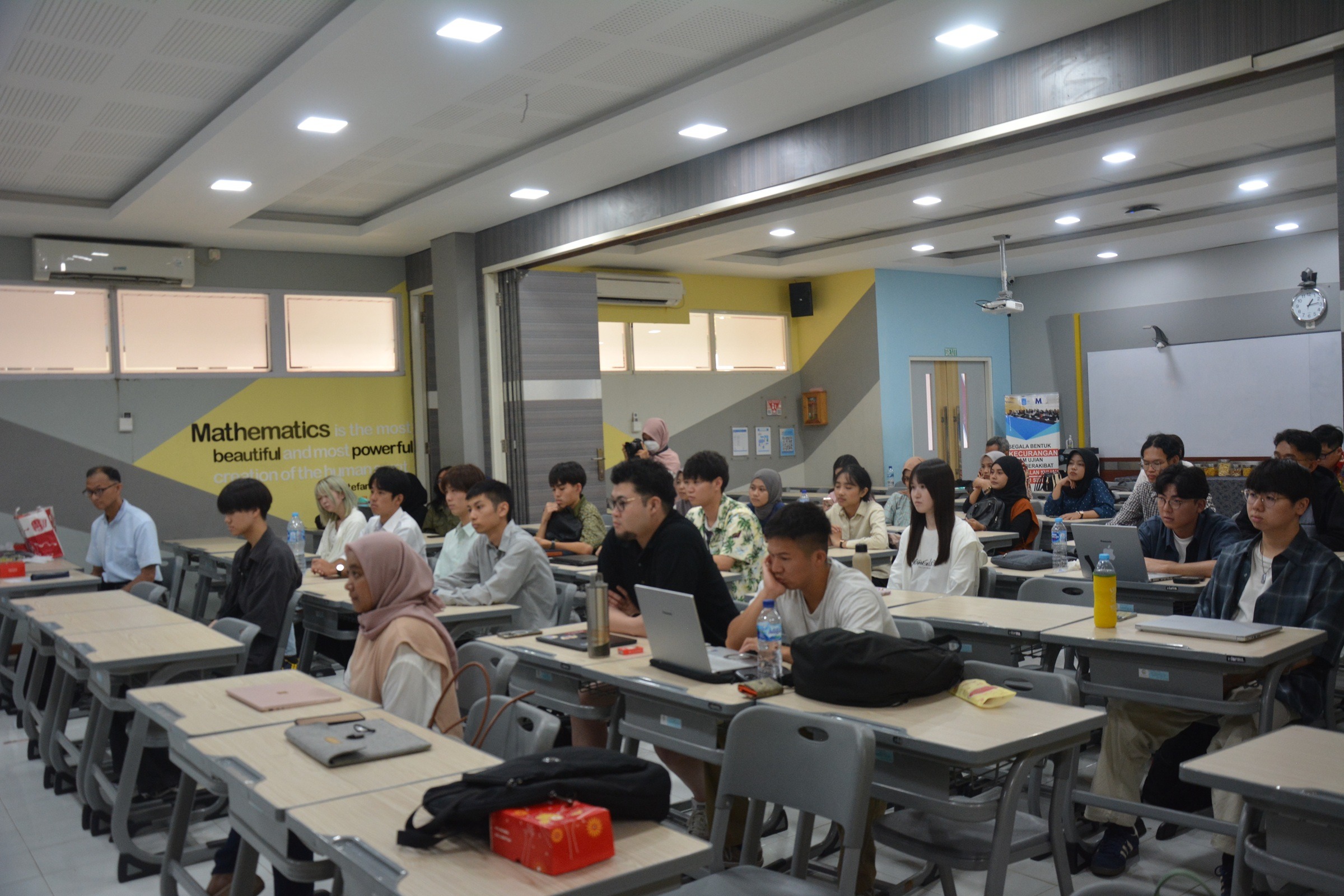 GPbL in Mathematics 2025: Geometry in Everyday Life: A Mini-Project Exploration