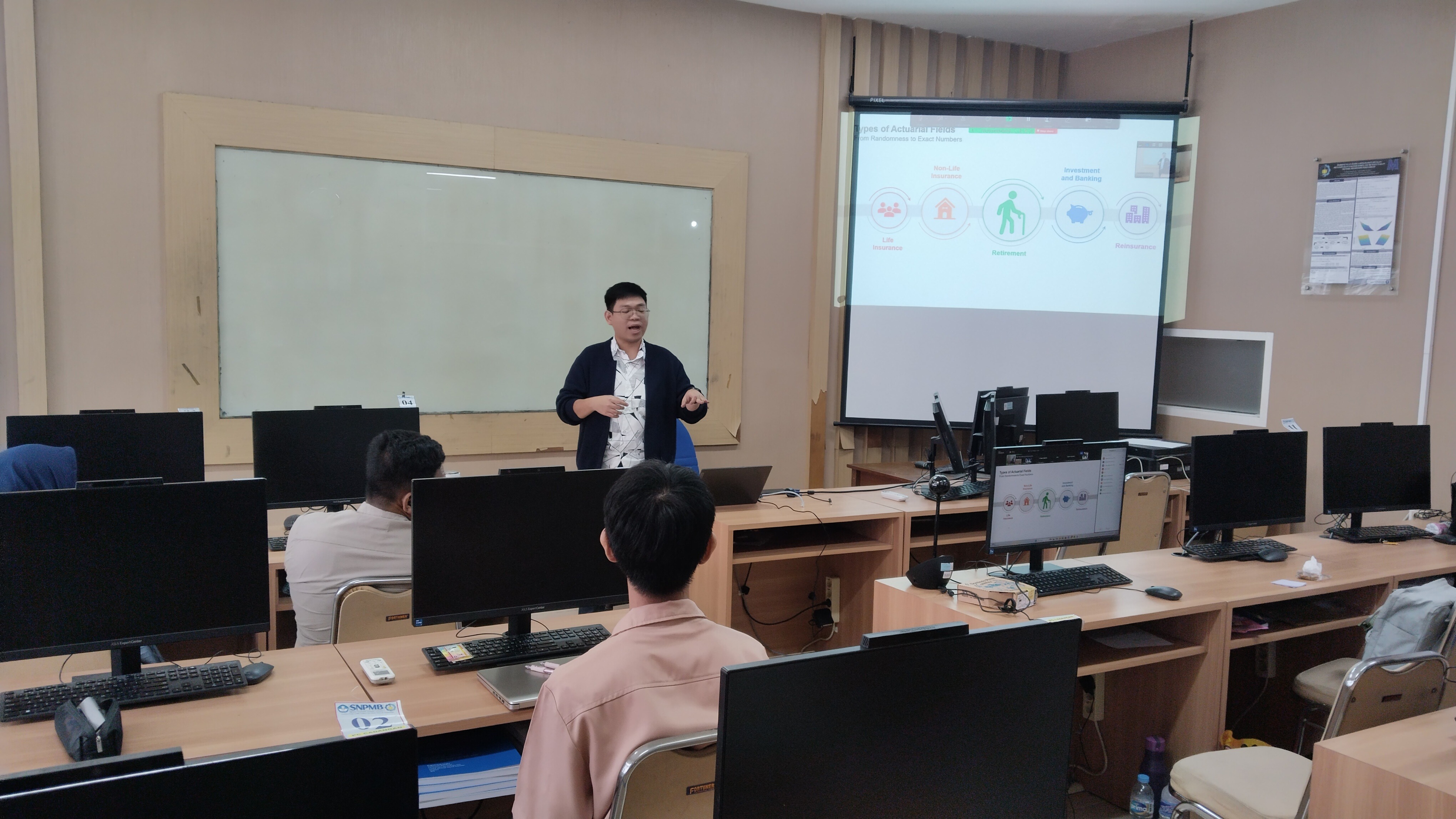 Kuliah Tamu Alumni Starting Strong in the Actuarial Profession