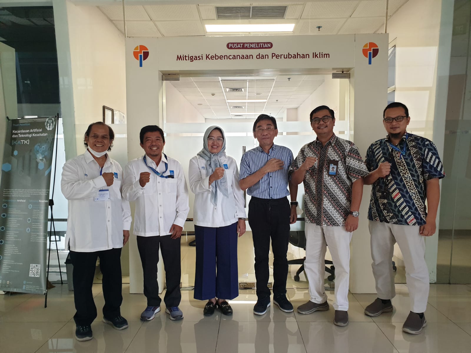Pelaksanaan audit SPMI di Puslit MKPI pada Oktober 2023 oleh Prof Bangun Muljo Sukojo dan Christiono Utomo PhD