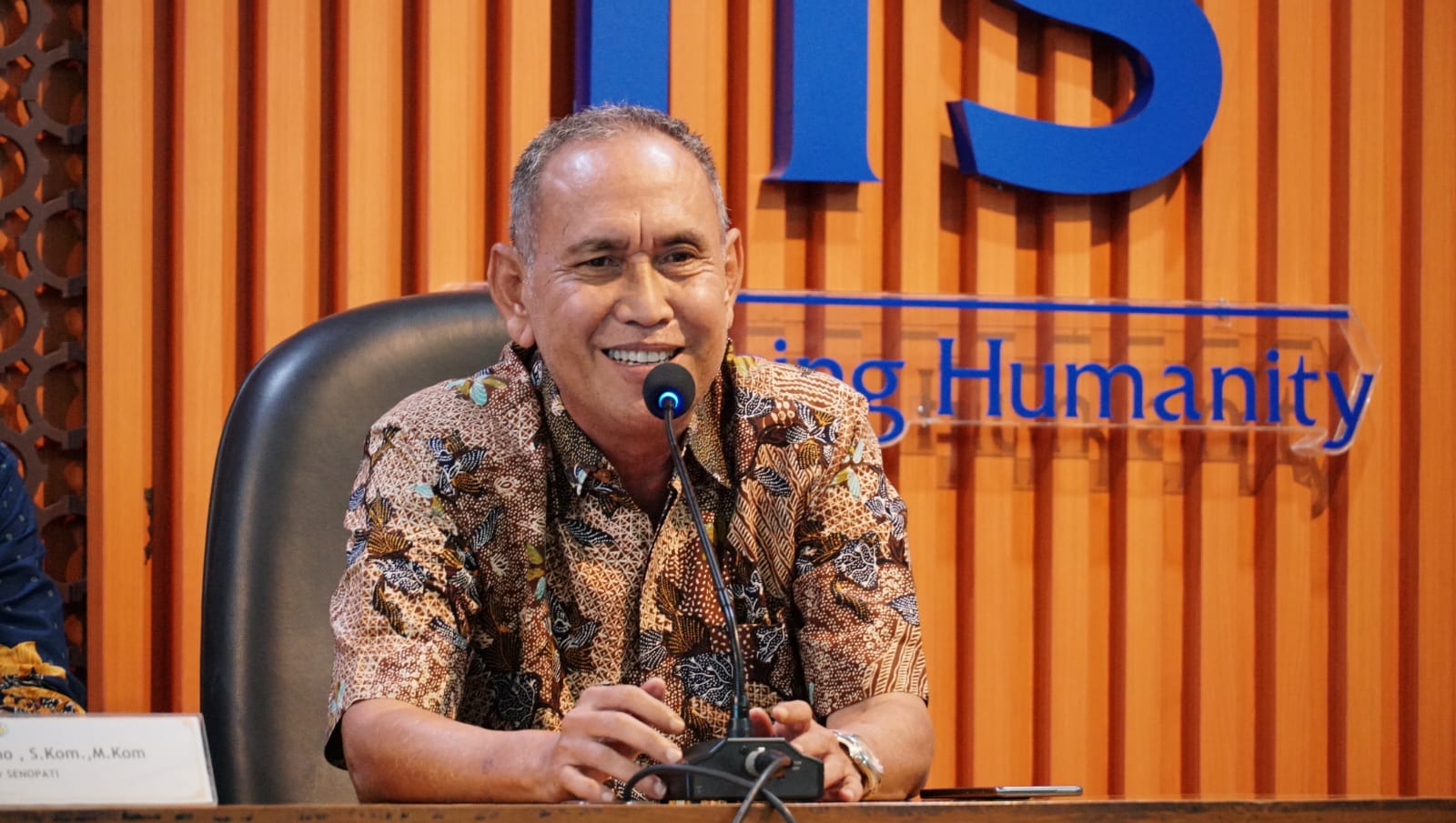 Kepala Dinas Pendidikan Kota Surabaya Ir Yusuf Masruh MM turut menyambut baik peluncuran inovasi SENOPATI di Gedung Rektorat ITS untuk mendukung dunia pendidikan