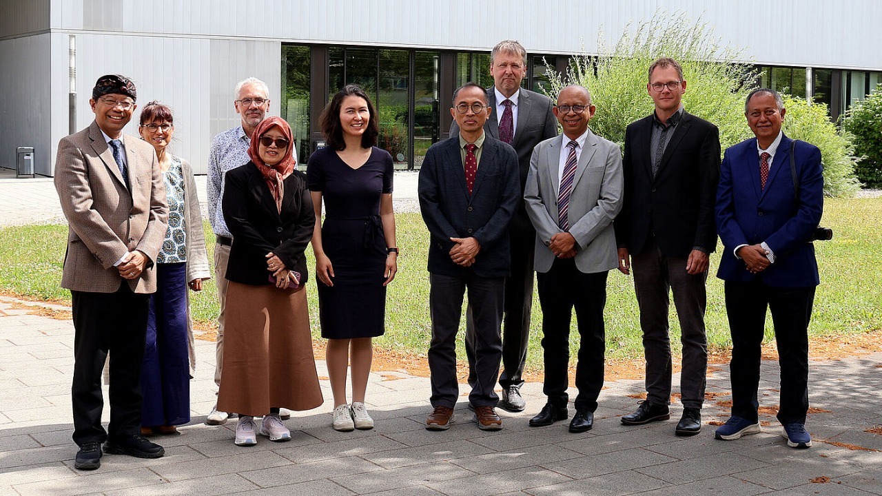 Suasana saat delegasi ITS bertemu dengan perwakilan Hochschule Wismar University