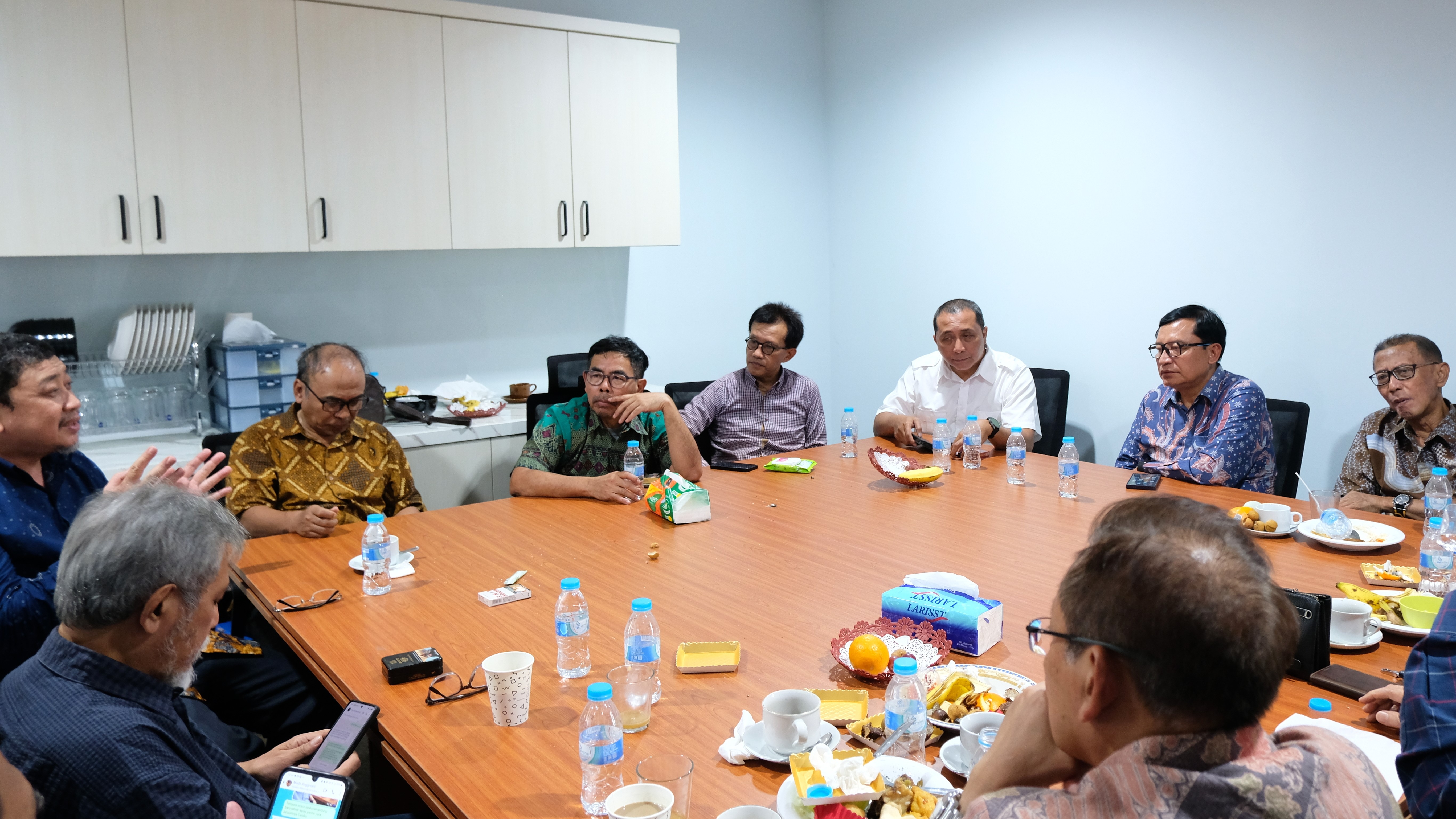 Kepala prodi TLP ITS Dr Eng Ir Rudi Walujo Prastianto ST MT 