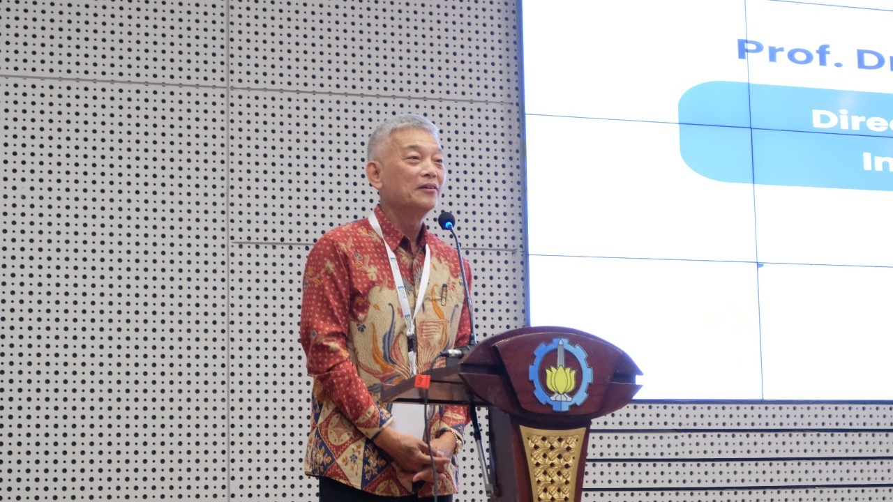 Direktur Taiwan - Indonesia STIC Prof Jhy Chern-Liu menyampaikan sambutannya dalam forum internasional Taiwan - Indonesia yang membahas tentang low carbon construction di ITS