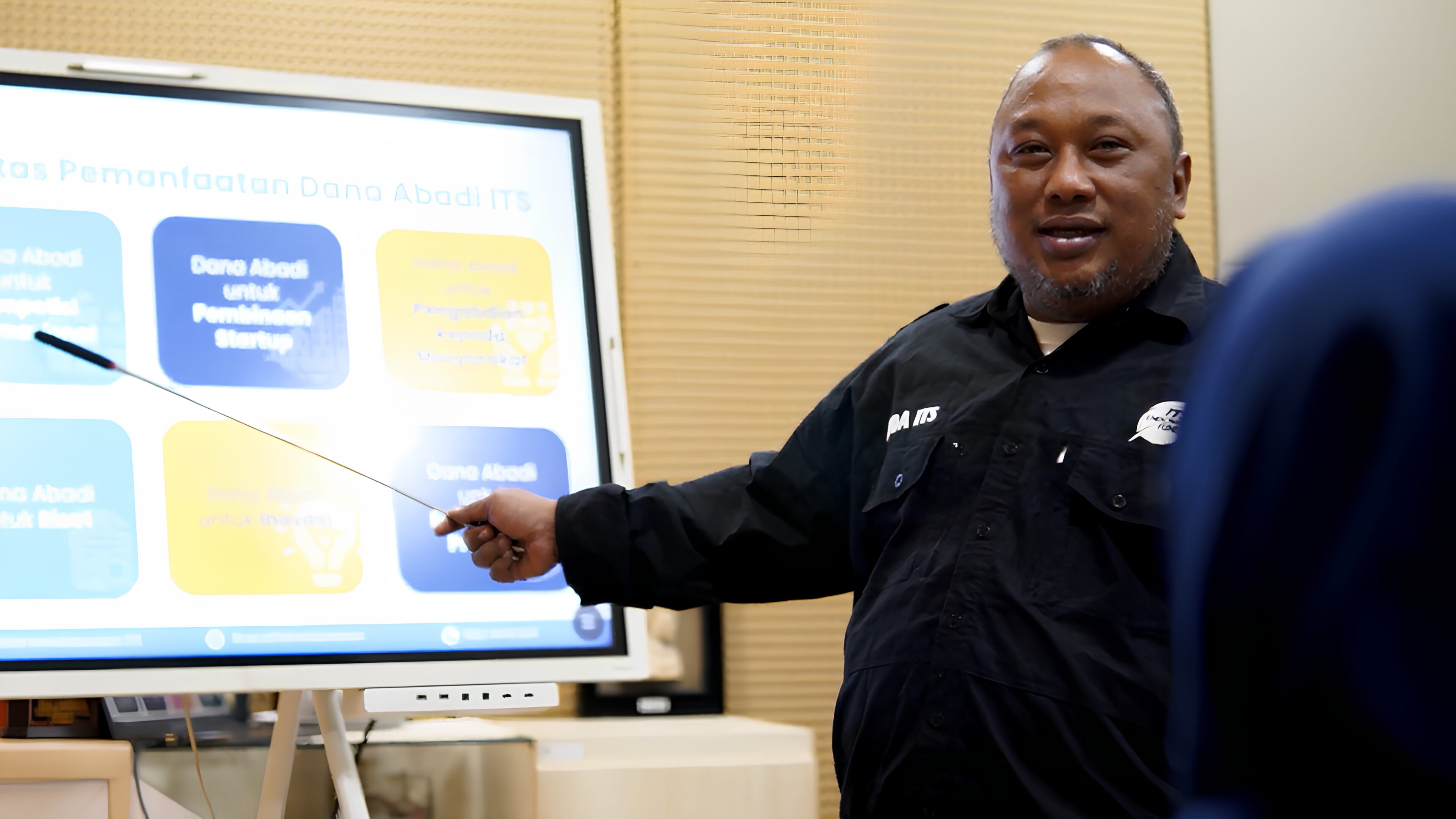 Ketua Lembaga Pengelola Dana Abadi (LPDA) ITS Dr Eng Kriyo Sambodho ST Meng