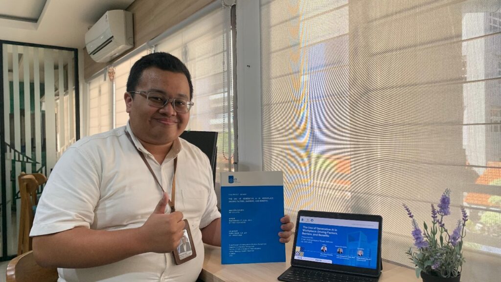 bima-memegang-buku-ta