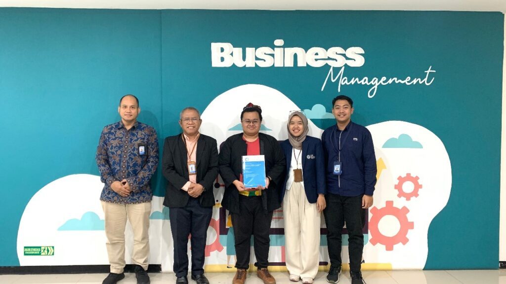 bima-bersama-para-pembimbing-dan-penguji