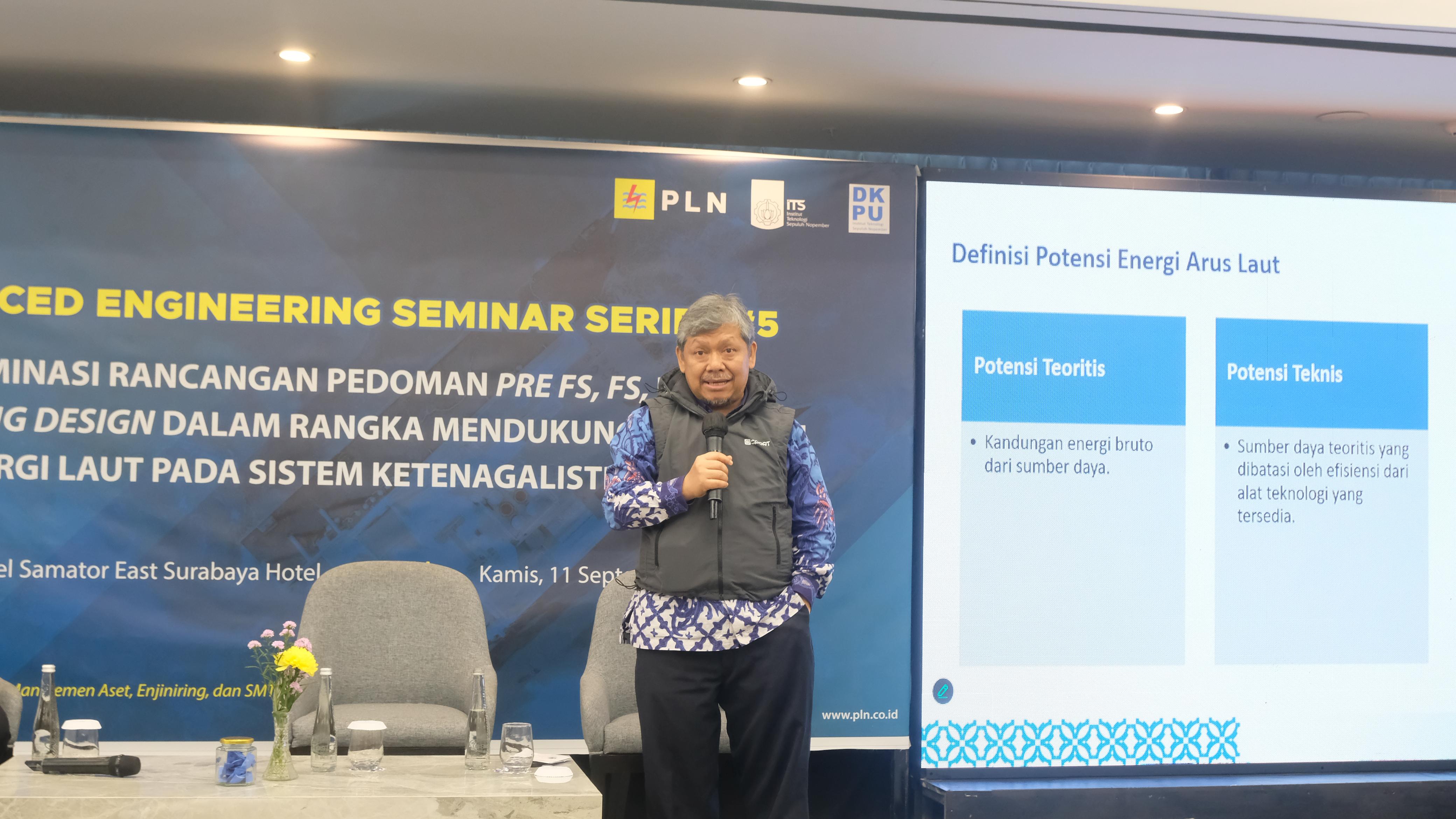 Prof Ir Mukhtasor MEng PhD saat memaparkan potensi energi laut dalam kegiatan Diseminasi Pedoman Energi Laut 