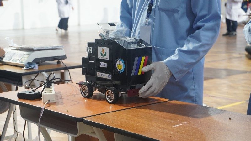 Mobil prototype ASEP besutan tim Spektronics ITS yang berhasil menjadi 1st runner up of Ichedece dan Best Presentation di ajang Ichedece Ecodays UNS 2025