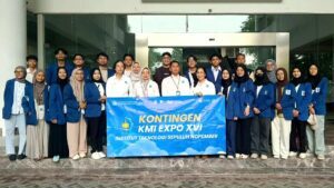 Pelepasan delegasi ITS untuk KMI Expo XVI oleh Rektor ITS Prof Dr (HC) Ir Bambang Pramujati ST MSc Eng PhD (sumber Instagram verticrab.id)