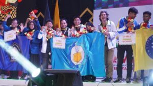 The ITS SGREEFIT team won a silver medal in the PKM-VGK Presentation Category at the 38th Pimnas event.