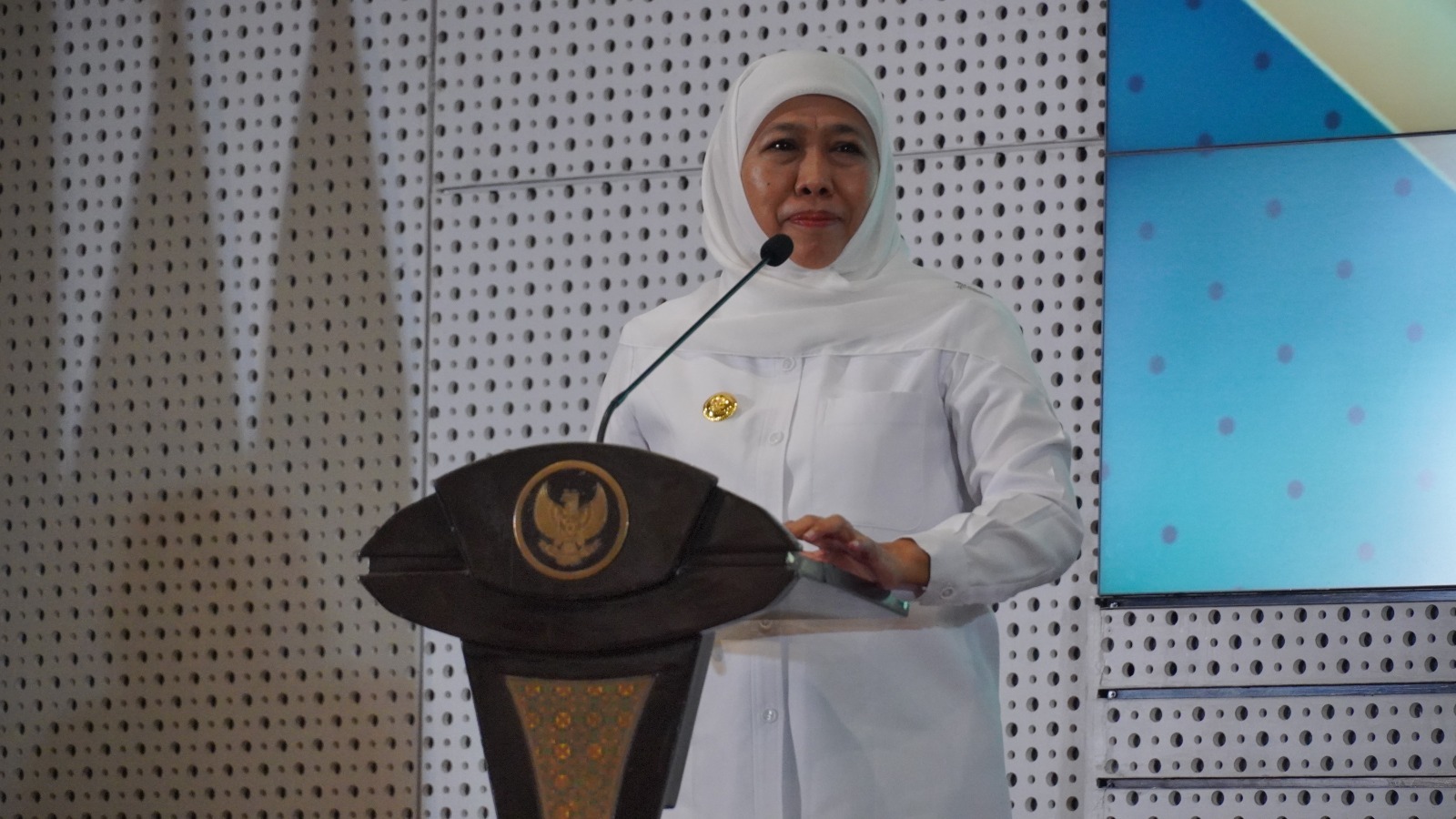 Sambutan oleh Gubernur Jawa Timur Dr (HC) Dra Hj Khofifah Indar Parawansa MSi dalam peresmian OPOP Training Center di ITS