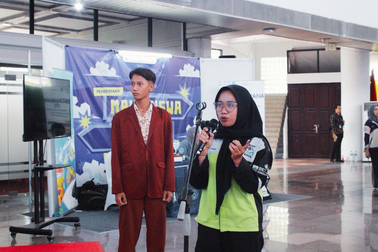 Antusiasme pengunjung kegiatan Ini Lho ITS 2026 saat sesi tanya jawab berlangsung