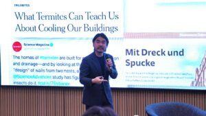 Peneliti sekaligus influencer Dr Bagus Putra Muljadi saat menjelaskan materi mengenai penguatan ekosistem riset interdisipliner yang berdampak