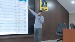 Presentasi oleh Prof Mohammad Arif Rohman