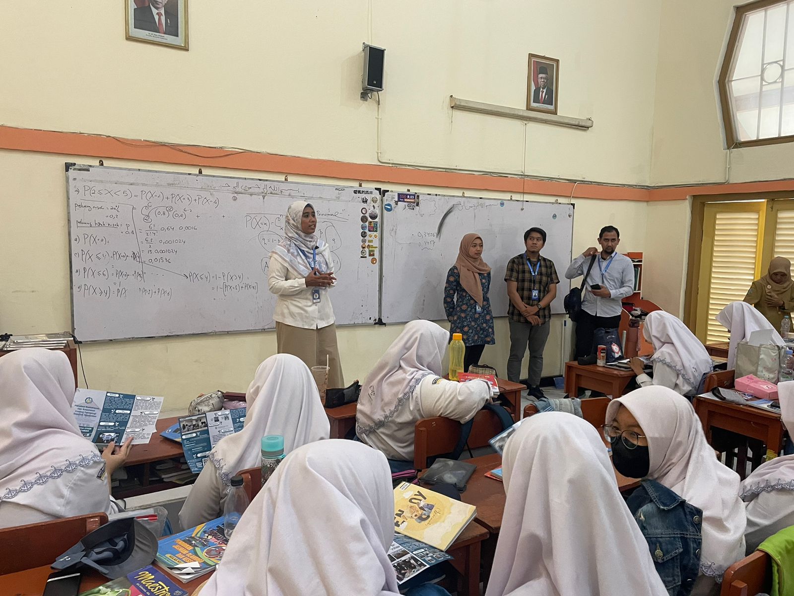Roadshow di SMA N 2 Surabaya