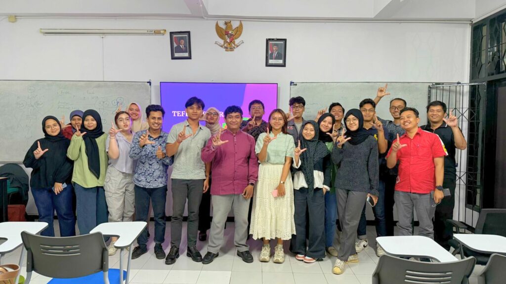 UPBG ITS Dukung Mahasiswa Sukses Lolos Persyaratan Bahasa Asing melalui Berbagai Layanan Pembelajaran