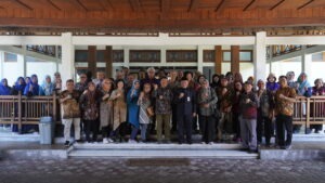 Dewan Profesor ITS Berbagi Pengetahuan dan Pemikiran kepada Masyarakat di Kabupaten Temanggung