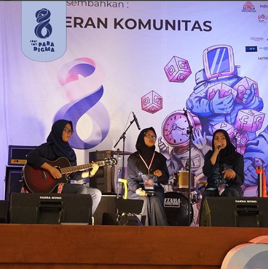 Kolaborasi - Desain Komunikasi Visual