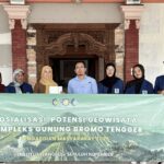 KKN ITS Bantu Siapkan Pelajar Tosari Jadi Duta Geowisata Bromo