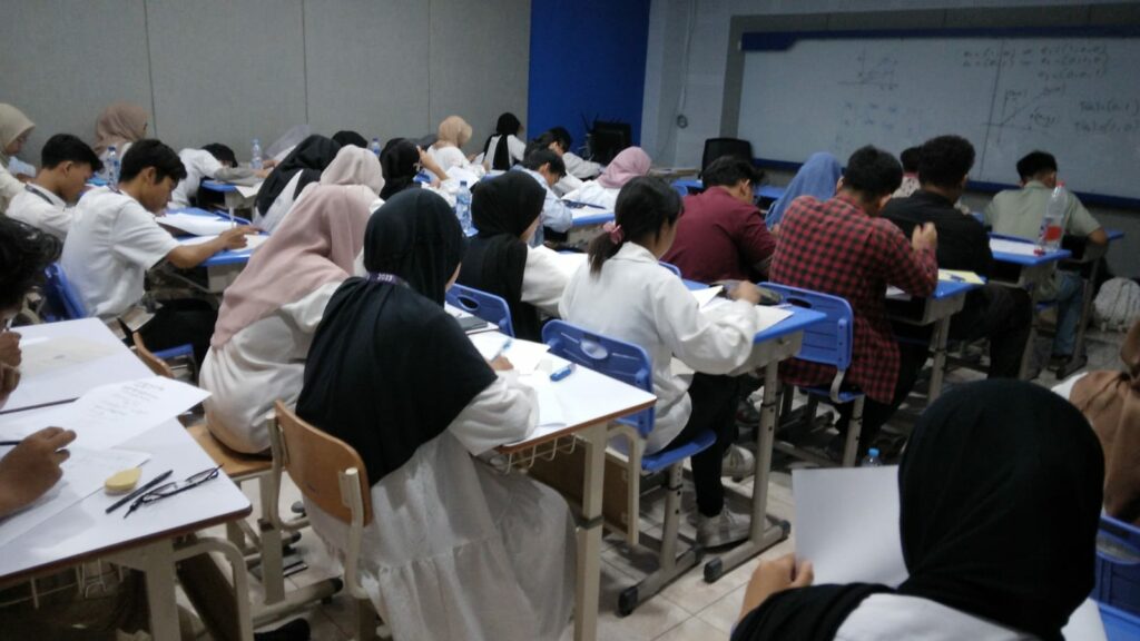ruang kelas smartclass Departemen Fisika FSAD ITS Surabaya