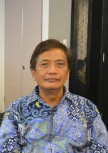 Gontjang Prajitno Departemen Fisika FSAD ITS Surabaya