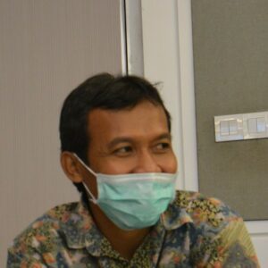 Sudarsono dosen Departemen Fisika FSAD ITS SURABAYA