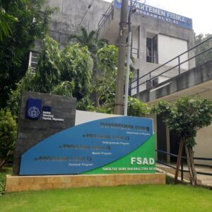 papan nama Departemen Fisika Fakultas Sains dan Analitika Data ITS Surabaya