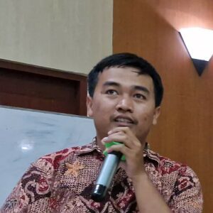 Aditya Prayugo lecturer departmen of physics fsad its surabaya