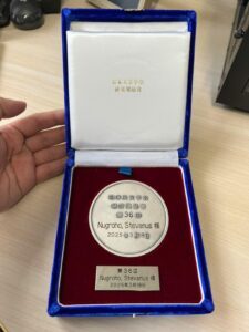 alumni berprestasi stevanus kristianto nugroho departemen fisika fsad ITS surabaya penghargaan The Astronomical Society of Japan Young Astronomer Award” dari Astronomical Society of Japan luk.