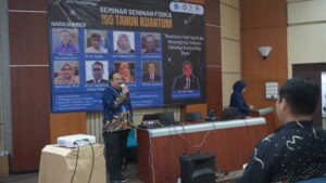 lila yuwalecturer department of physics fsad ITS Surabayana