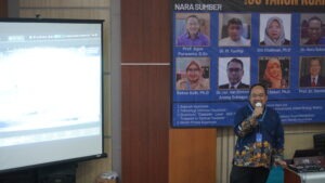 lila yuwalecturer department of physics fsad ITS Surabayana