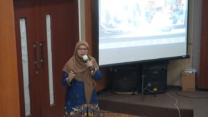 siti chalimah dosen Departemen Fisika FSAD ITS Surabaya