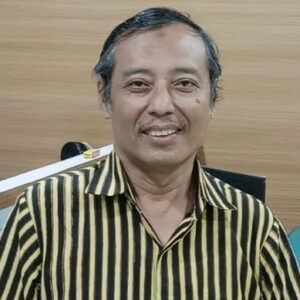 m. arief bustomi dosen departemen fisika FSAD ITS Surabaya