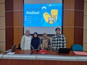 seminar senin mahasiswa pascasarjana departemen fisika FSAD ITS Surabaya