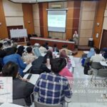 Seminar Seninan oleh Kusuma Whardani Mahasiswa Program Doktor Departemen Fisika FSAD ITS Surabaya