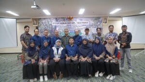 Staff Departemen Fisika FSAD ITS Surabaya