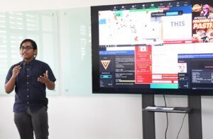Kuliah Tamu Revolutionize Cyber Security With AI