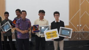 SMK Negeri 7 Semarang Cetak Sejarah, Pertahankan Gelar Juara 1 Dua Tahun Berturut-turut di OlimpIT ARA dan Raih Golden Ticket ITS!