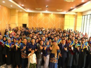 Pertama Kalinya dalam Sejarah, Wisudawan IT ITS Diarak dengan Ijab Kabul!