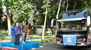 Siapkan 12 Armada Bus, ITS Gelar Program Mudik Gratis 2024 untuk Mahasiswa