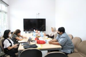 Kunjungan Ms. Jasja Bos Teknik Komputer ITS