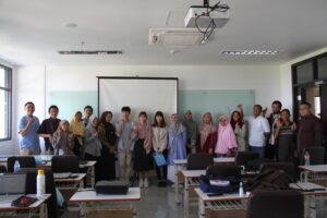 Laboratory Internship Mahasiswa Asing Teknik Komputer ITS