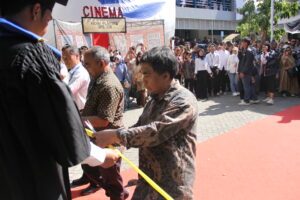 Wisuda ITS 128 Teknik Komputer ITS