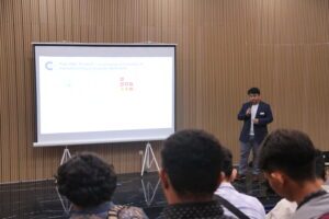 Guest Lecture The Use of IoT and Data Analytics Teknik Komputer ITS