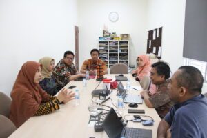 Kunjungan Dosen Universitas Diponegoro, Semarang 2 Teknik Komputer ITS